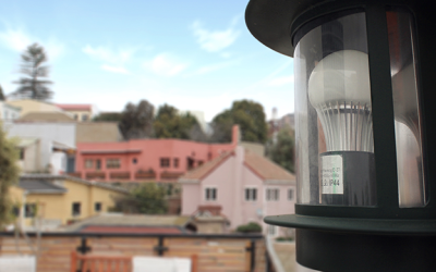 Programa de la ONU busca acelerar recambio total de ampolletas en Chile al 2020