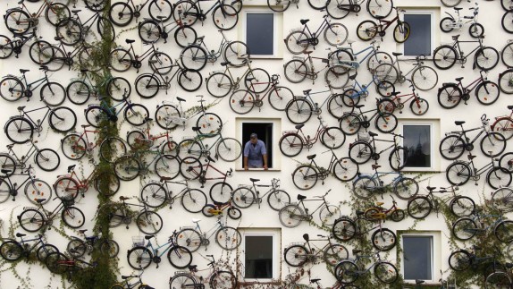 Milán estudia pagar bono a quienes usen la bicicleta como medio de transporte